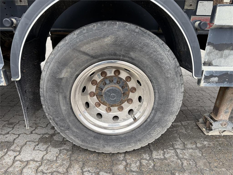 Tipper semi-trailer KEL-BERG 23 m³: picture 11