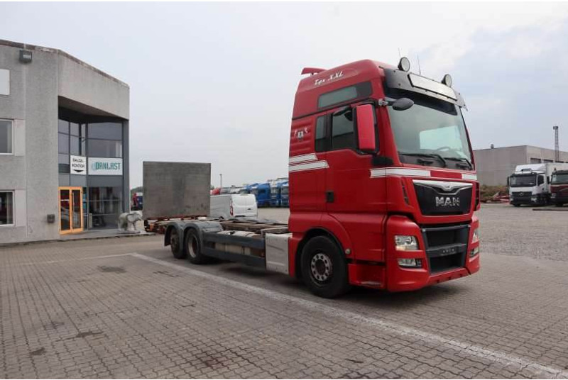 MAN TGX 26.440 EURO 6 - Container transporter/ Swap body truck: picture 2 MAN TGX 26.440 EURO 6 - Container transporter/ Swap body truck: picture 2