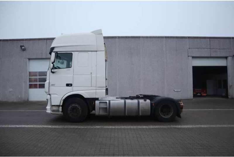 DAF XF 460 Tractor/Sattelzugmaschine/Trækker - Tractor unit: picture 5 DAF XF 460 Tractor/Sattelzugmaschine/Trækker - Tractor unit: picture 5