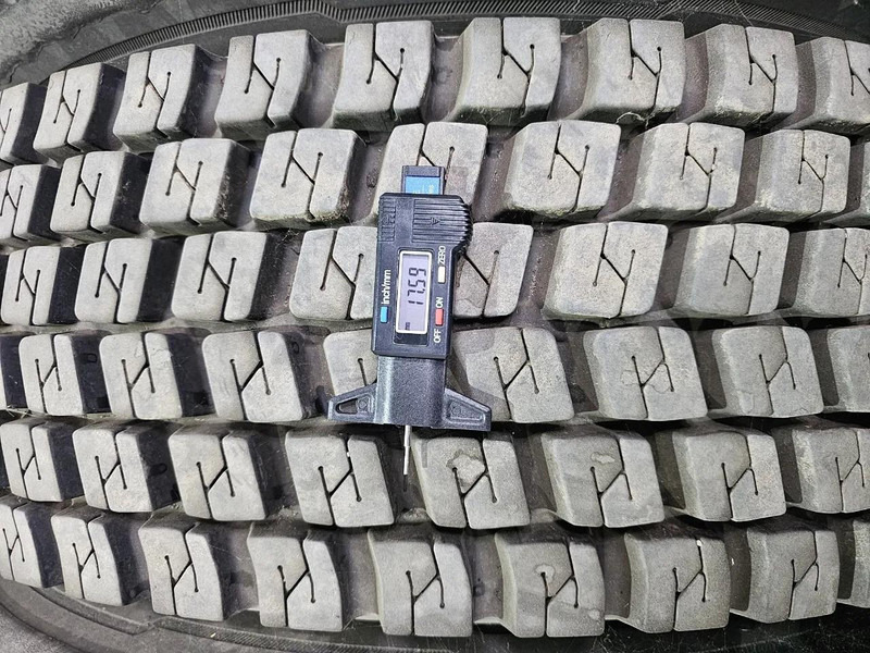 Continental 295 - Tire: picture 3 Continental 295 - Tire: picture 3