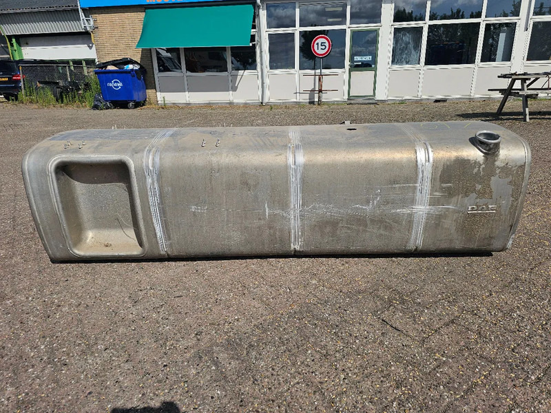 DAF Dieseltank - 1944801 - 845 Liter L68 B230 H63 - Fuel tank for Truck: picture 1 DAF Dieseltank - 1944801 - 845 Liter L68 B230 H63 - Fuel tank for Truck: picture 1