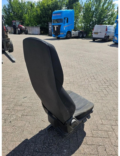 DAF LF 2020 - Seat: picture 5 DAF LF 2020 - Seat: picture 5