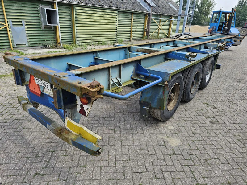 Fruehauf STEELSPRING - Drum - Container transporter/ Swap body semi-trailer: picture 4 Fruehauf STEELSPRING - Drum - Container transporter/ Swap body semi-trailer: picture 4