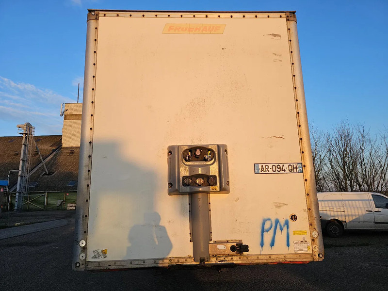 Fruehauf TX34 - Closed box semi-trailer: picture 2 Fruehauf TX34 - Closed box semi-trailer: picture 2