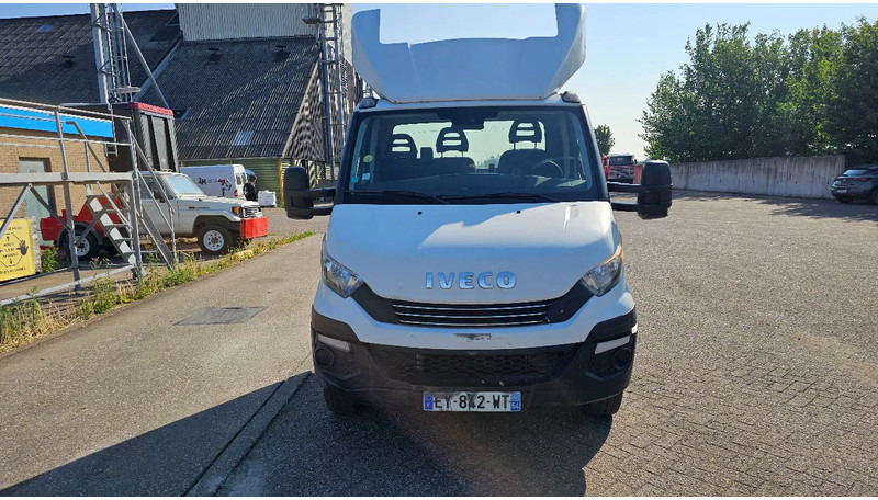 Iveco Daily IS70CI2BA - Cab chassis truck: picture 2 Iveco Daily IS70CI2BA - Cab chassis truck: picture 2
