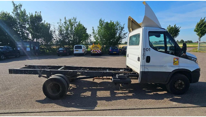 Iveco Daily - Cab chassis truck: picture 4 Iveco Daily - Cab chassis truck: picture 4