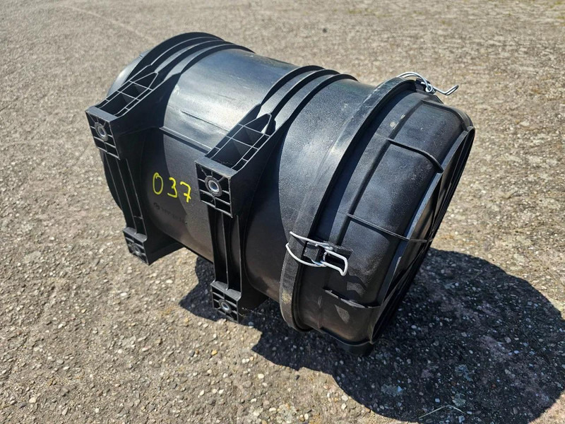 MAN Luchtfilterhuis - Air intake system: picture 1 MAN Luchtfilterhuis - Air intake system: picture 1