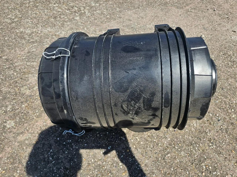 MAN Luchtfilterhuis - Air intake system: picture 4 MAN Luchtfilterhuis - Air intake system: picture 4