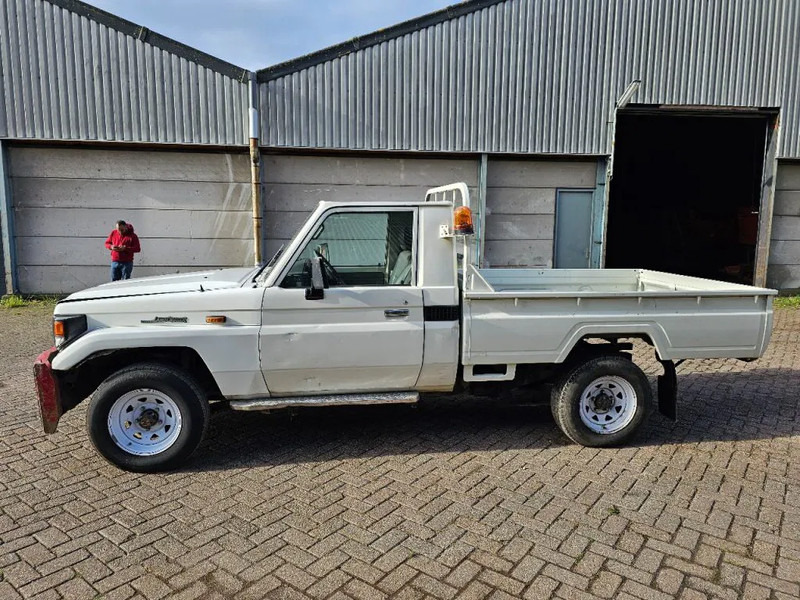 Pickup truck Toyota Land Cruiser LB71MOD: picture 9 Pickup truck Toyota Land Cruiser LB71MOD: picture 9