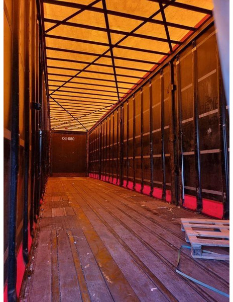 Curtainsider semi-trailer Van Hool SAF: picture 10