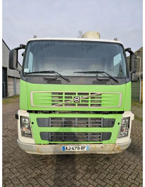 Volvo FM 12.480 - Dropside/ Flatbed truck: picture 2 Volvo FM 12.480 - Dropside/ Flatbed truck: picture 2