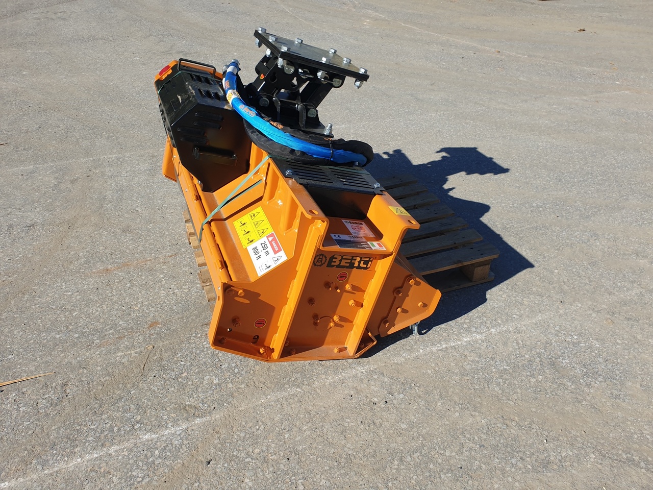 BERTI PARK/SB 110 - Hydraulic mulching head - Attachment for Excavator: picture 5 BERTI PARK/SB 110 - Hydraulic mulching head - Attachment for Excavator: picture 5