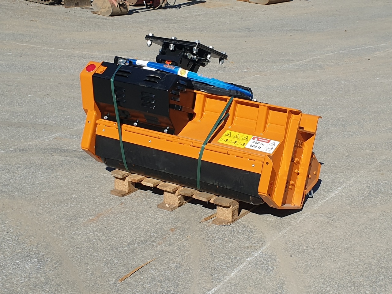 BERTI PARK/SB 110 - Hydraulic mulching head - Attachment for Excavator: picture 4 BERTI PARK/SB 110 - Hydraulic mulching head - Attachment for Excavator: picture 4