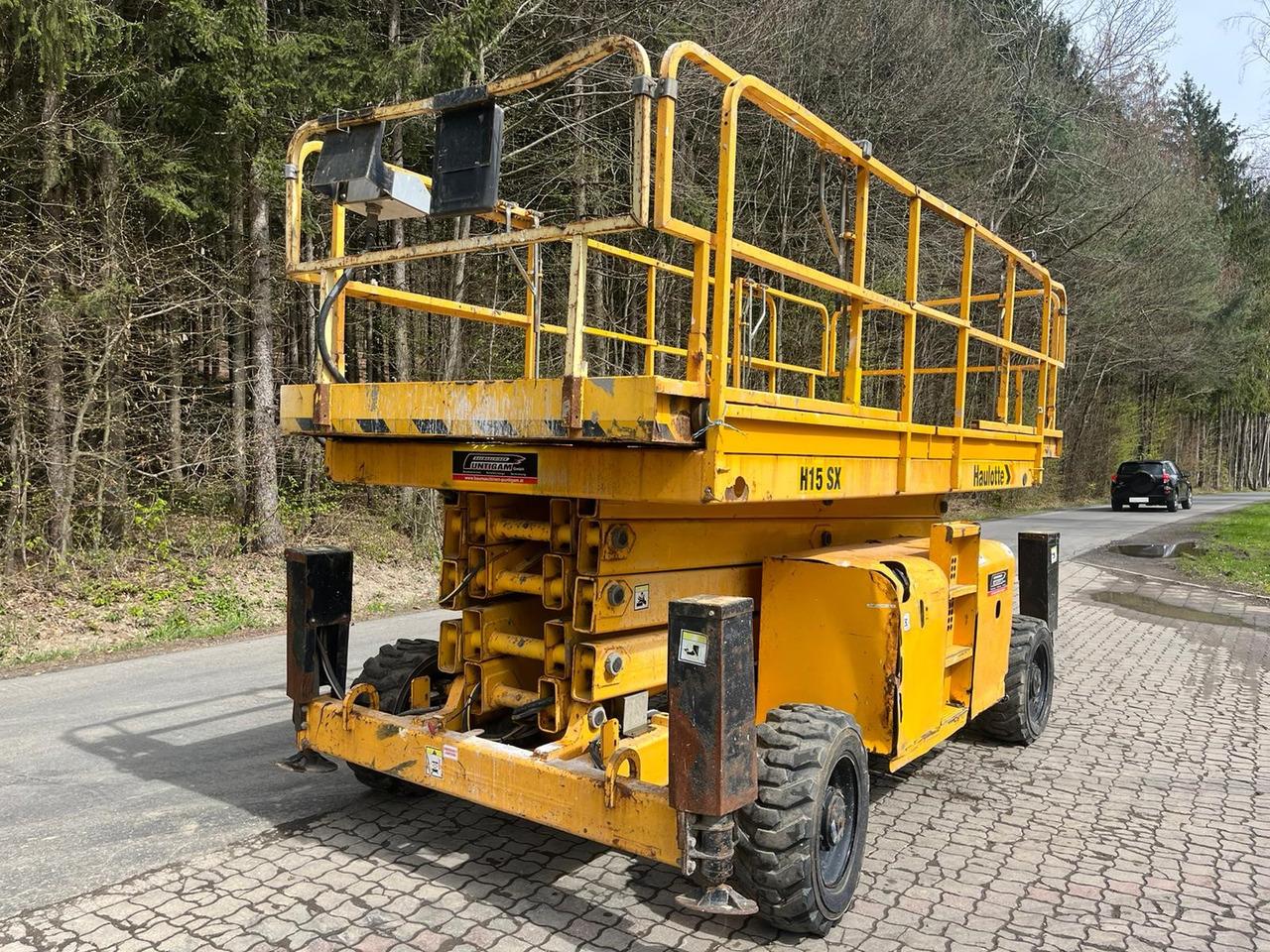 HAULOTTE H 15 SX - Aerial platform: picture 4 HAULOTTE H 15 SX - Aerial platform: picture 4