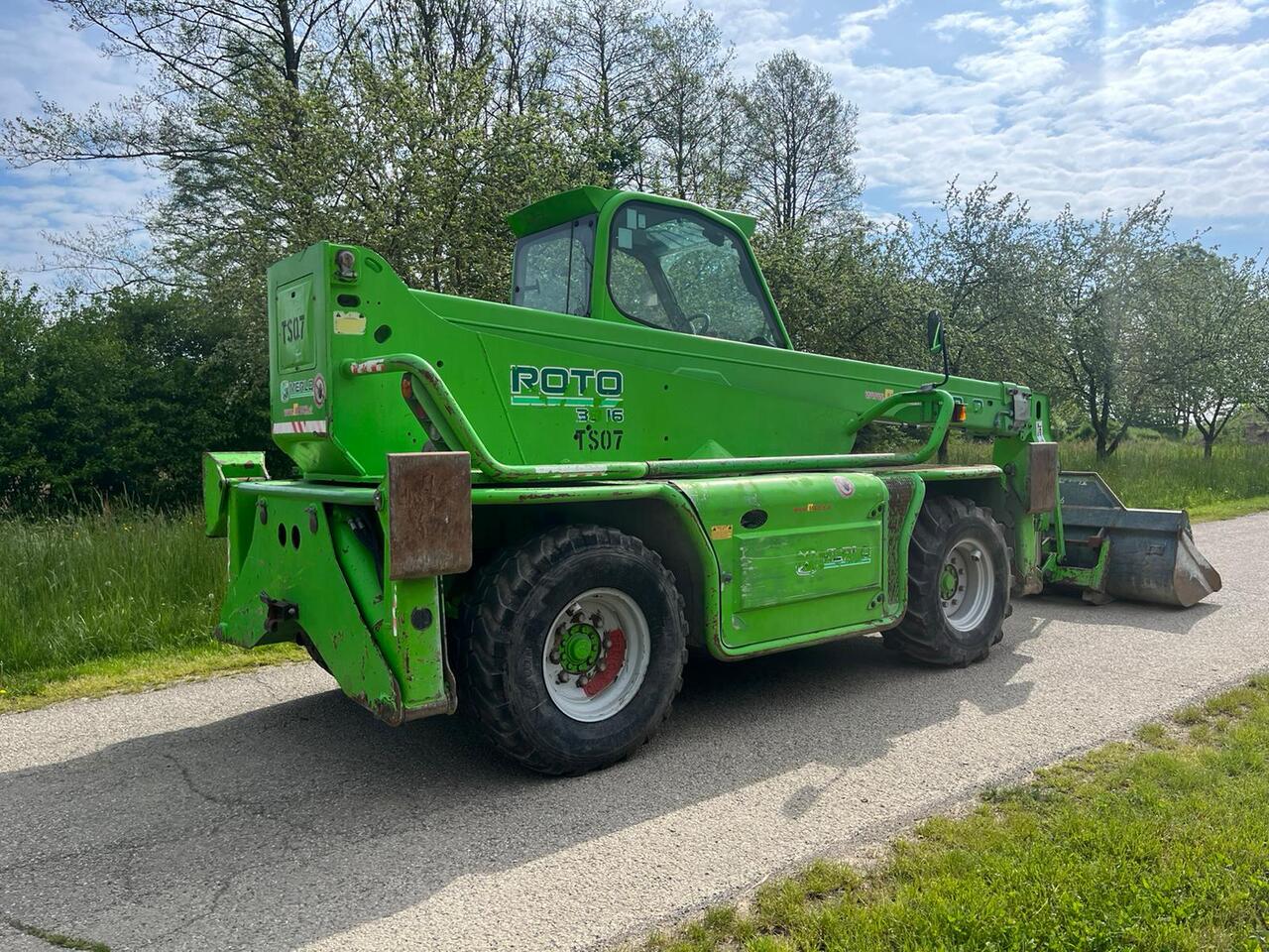 Telescopic handler MERLO Roto 38.16: picture 7