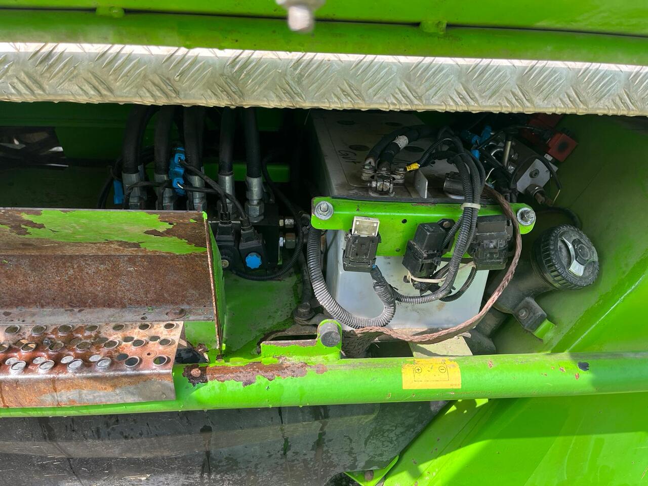 Telescopic handler MERLO Roto 38.16: picture 9