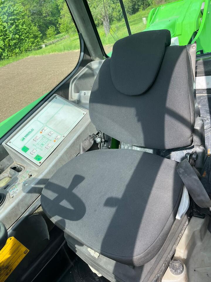 Telescopic handler MERLO Roto 38.16: picture 10