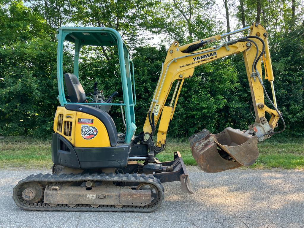 YANMAR VIO 25-4 - Mini excavator: picture 2 YANMAR VIO 25-4 - Mini excavator: picture 2