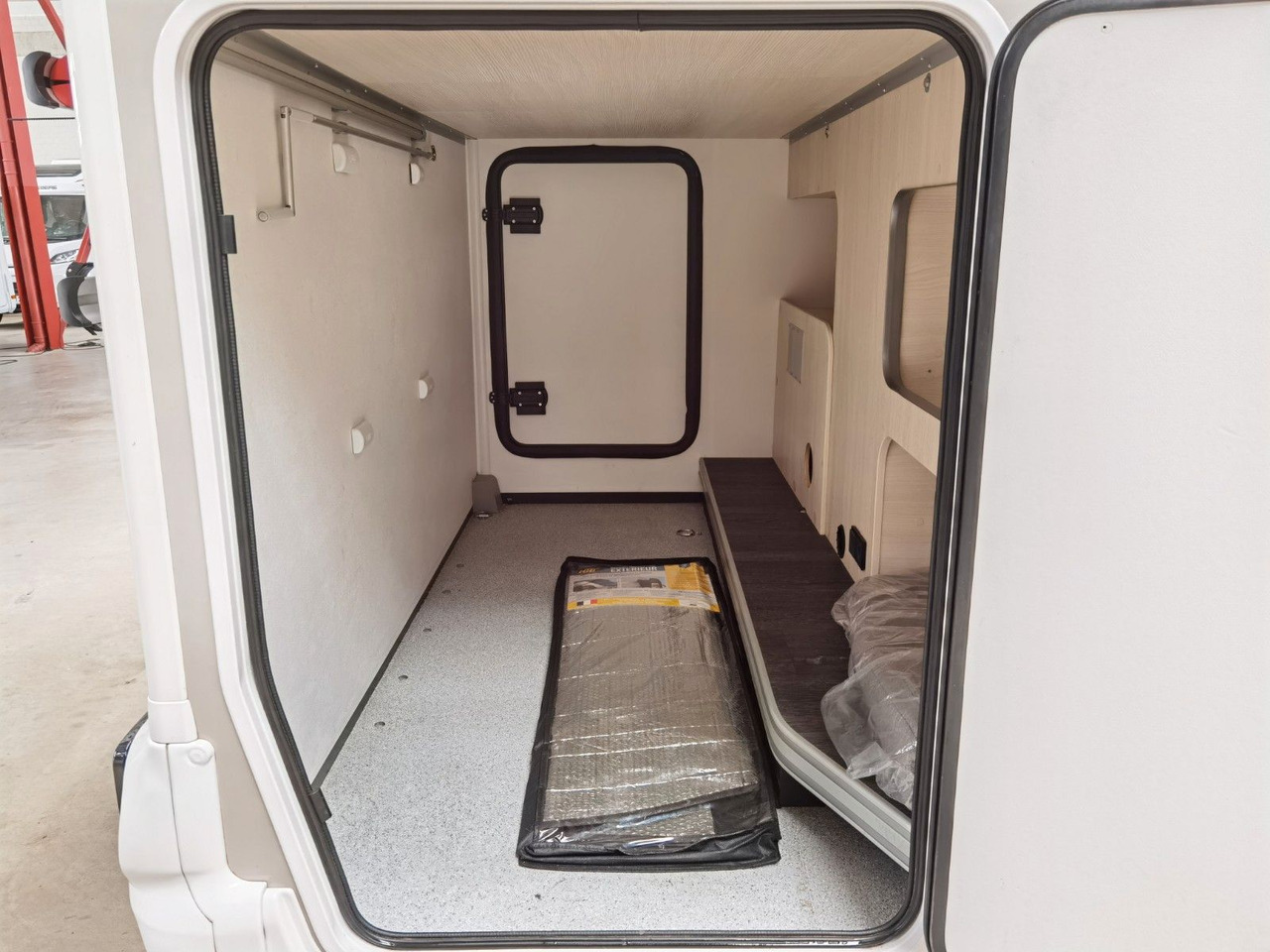 Semi-integrated motorhome Chausson 627 GA TITANIUM -PREMIUM /EINZELBETTEN & HUBBETT: picture 9