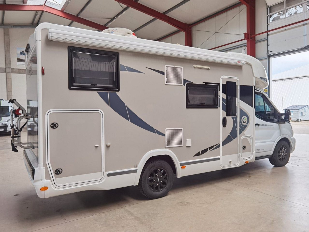 Chausson 627 GA TITANIUM -PREMIUM /EINZELBETTEN & HUBBETT - Semi-integrated motorhome: picture 4 Chausson 627 GA TITANIUM -PREMIUM /EINZELBETTEN & HUBBETT - Semi-integrated motorhome: picture 4