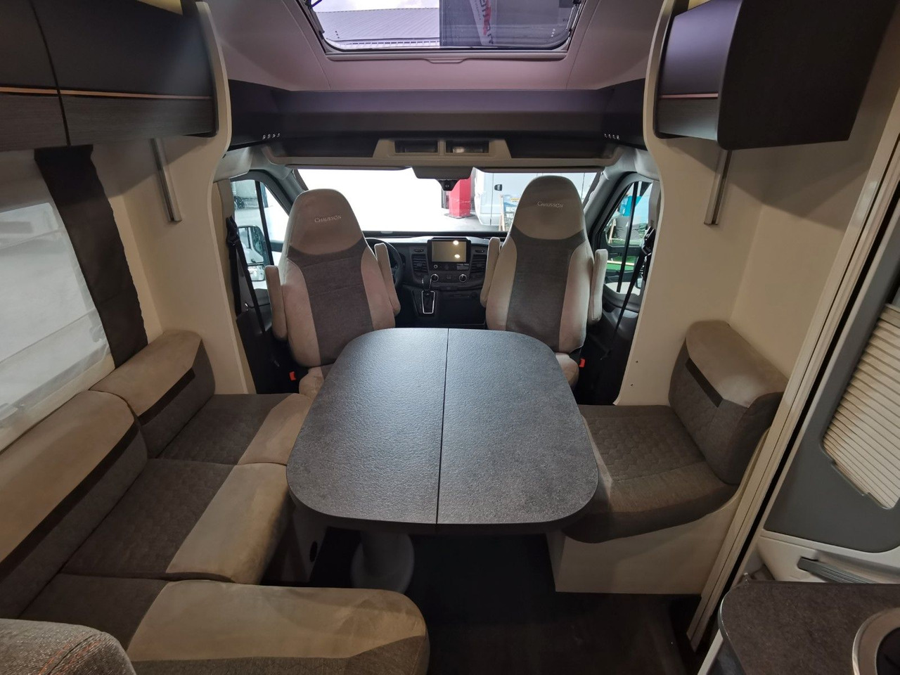 Semi-integrated motorhome Chausson 627 GA TITANIUM -PREMIUM /EINZELBETTEN & HUBBETT: picture 14