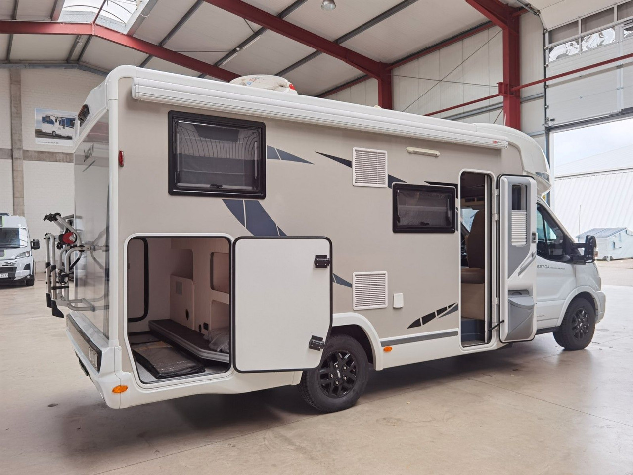 Semi-integrated motorhome Chausson 627 GA TITANIUM -PREMIUM /EINZELBETTEN & HUBBETT: picture 8
