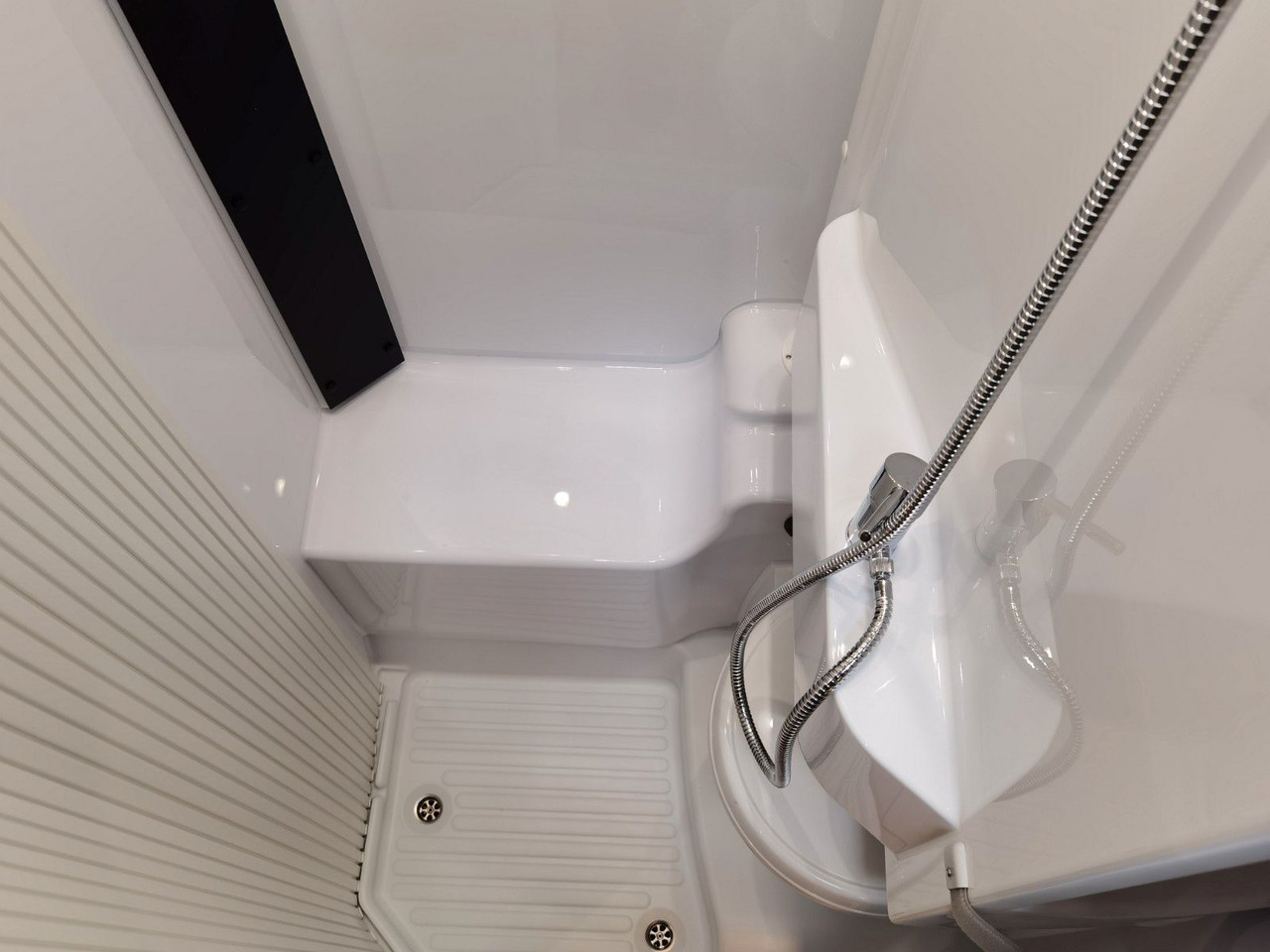 Semi-integrated motorhome Chausson 627 TITANIUM / - 2026 -/ EINZELBETTEN & HUBBETT: picture 24 Semi-integrated motorhome Chausson 627 TITANIUM / - 2026 -/ EINZELBETTEN & HUBBETT: picture 24