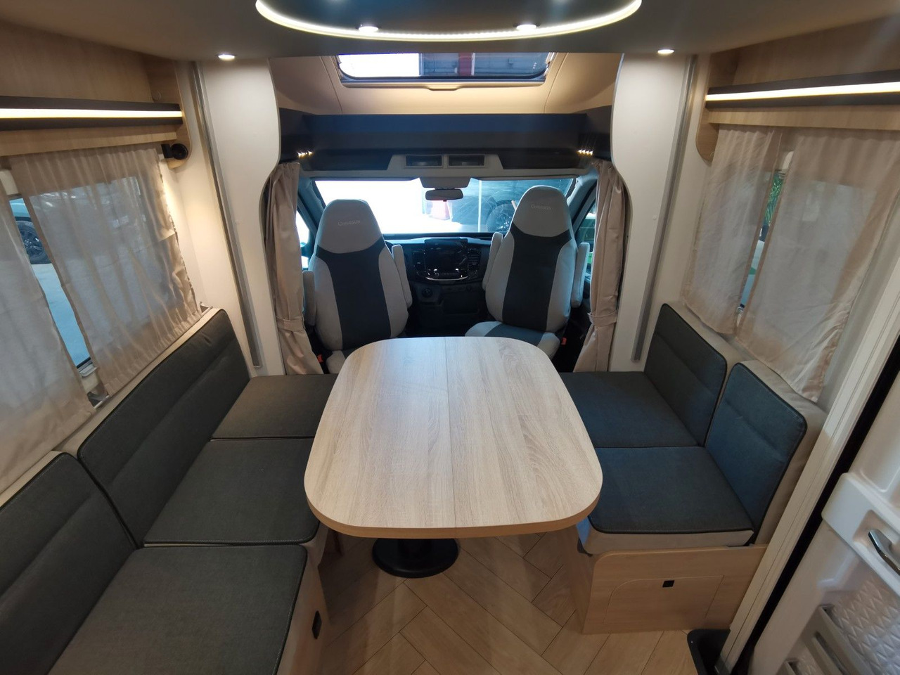 Semi-integrated motorhome Chausson 650 TITANIUM / -2026- / 165PS-8G. / AHK/ HUBBETT: picture 15 Semi-integrated motorhome Chausson 650 TITANIUM / -2026- / 165PS-8G. / AHK/ HUBBETT: picture 15