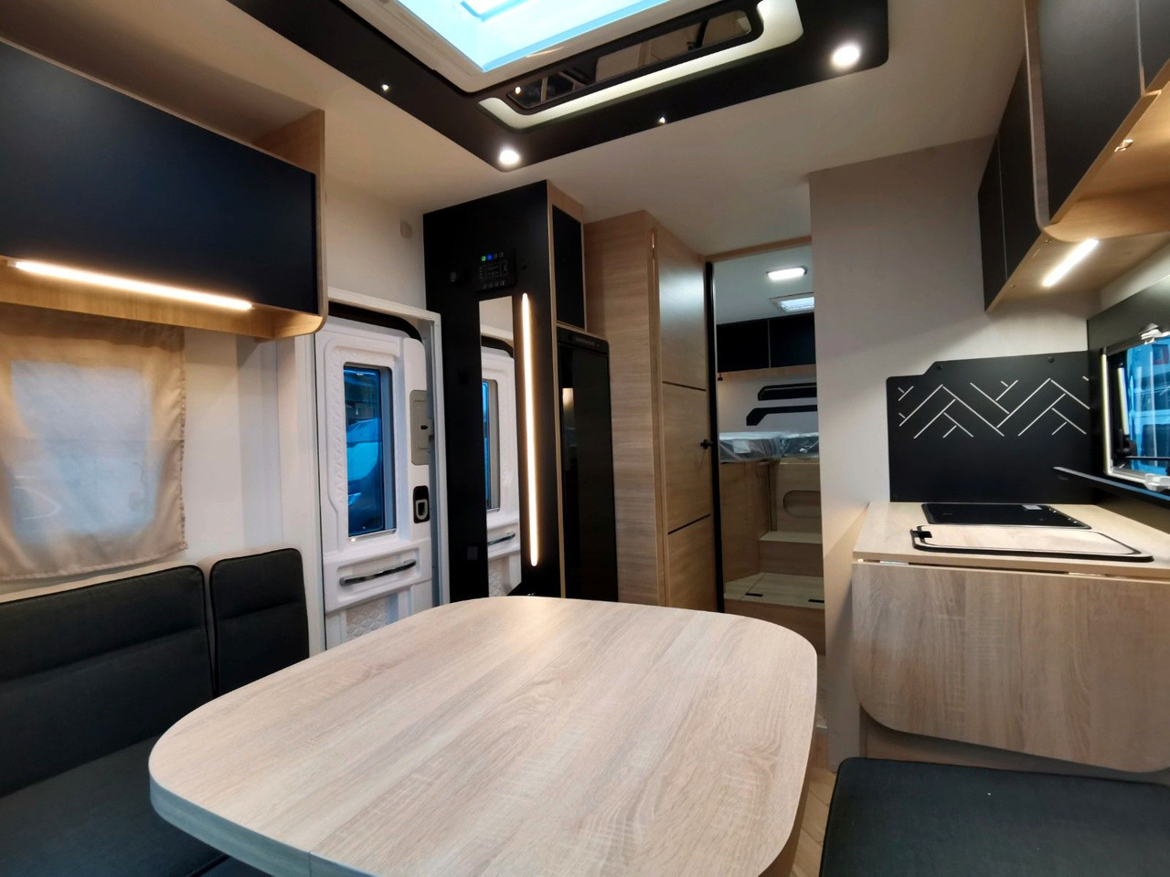 Semi-integrated motorhome Chausson 777 ETAPE LINE / -2025- / 165PS /  EINZELBETTEN: picture 10