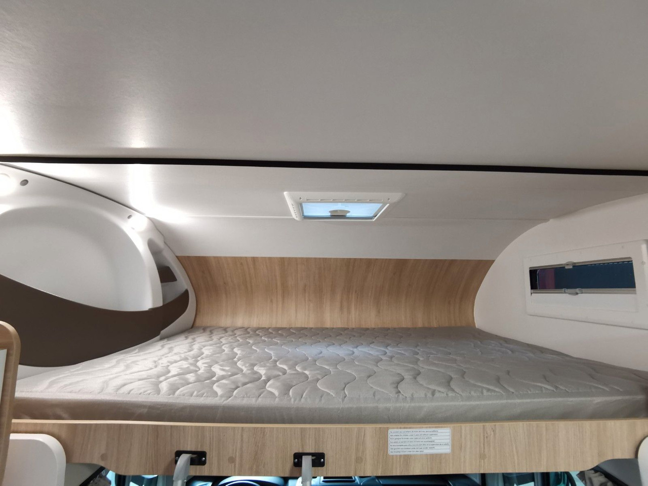 Alcove motorhome Chausson C 656 FIRST LINE /-2026-/140PS-8G./ ETAGENBETTEN: picture 24 Alcove motorhome Chausson C 656 FIRST LINE /-2026-/140PS-8G./ ETAGENBETTEN: picture 24