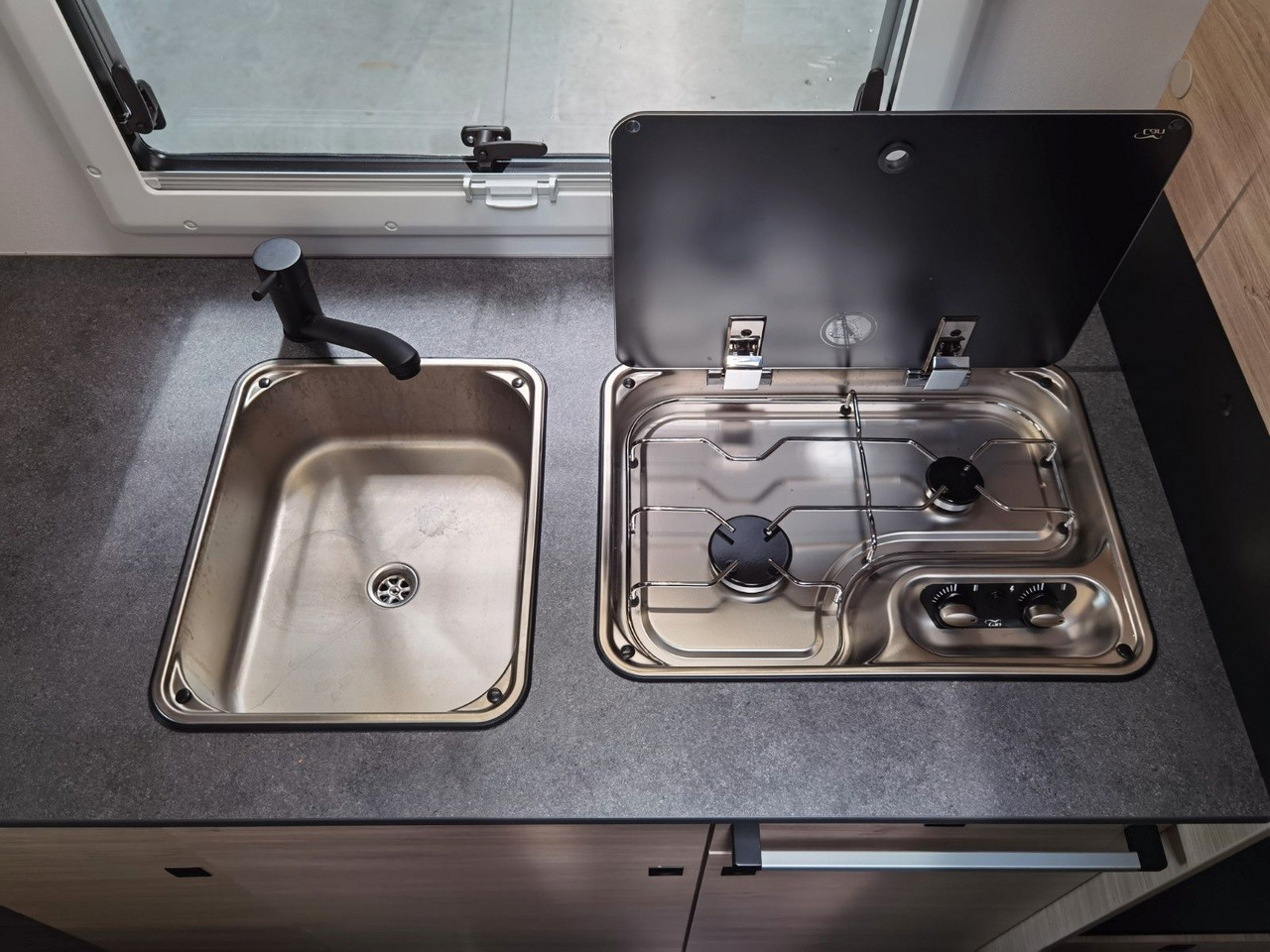 Alcove motorhome Chausson C 727 FIRST LINE /140PS / EINZELBETTEN & ALKOVEN: picture 17