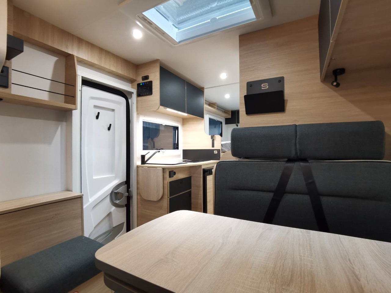 Leasing of  Chausson S 697 SPORT LINE / - 2026 - / EINZELBETTEN Chausson S 697 SPORT LINE / - 2026 - / EINZELBETTEN: picture 14