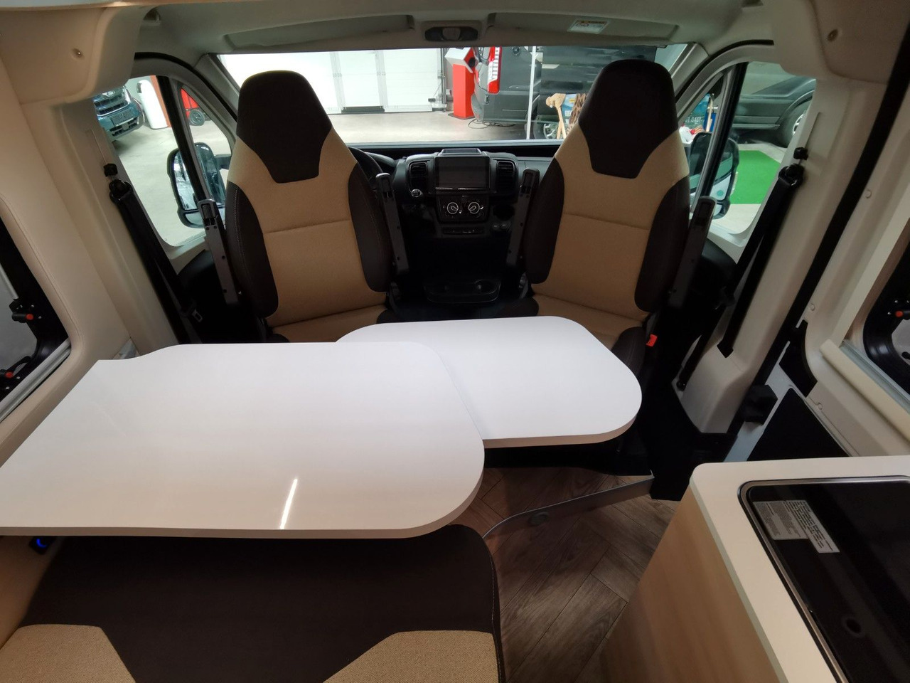 Campervan Chausson V697 FIRST LINE / ZUBEHÖR-PAKET / EINZELBETTEN: picture 12