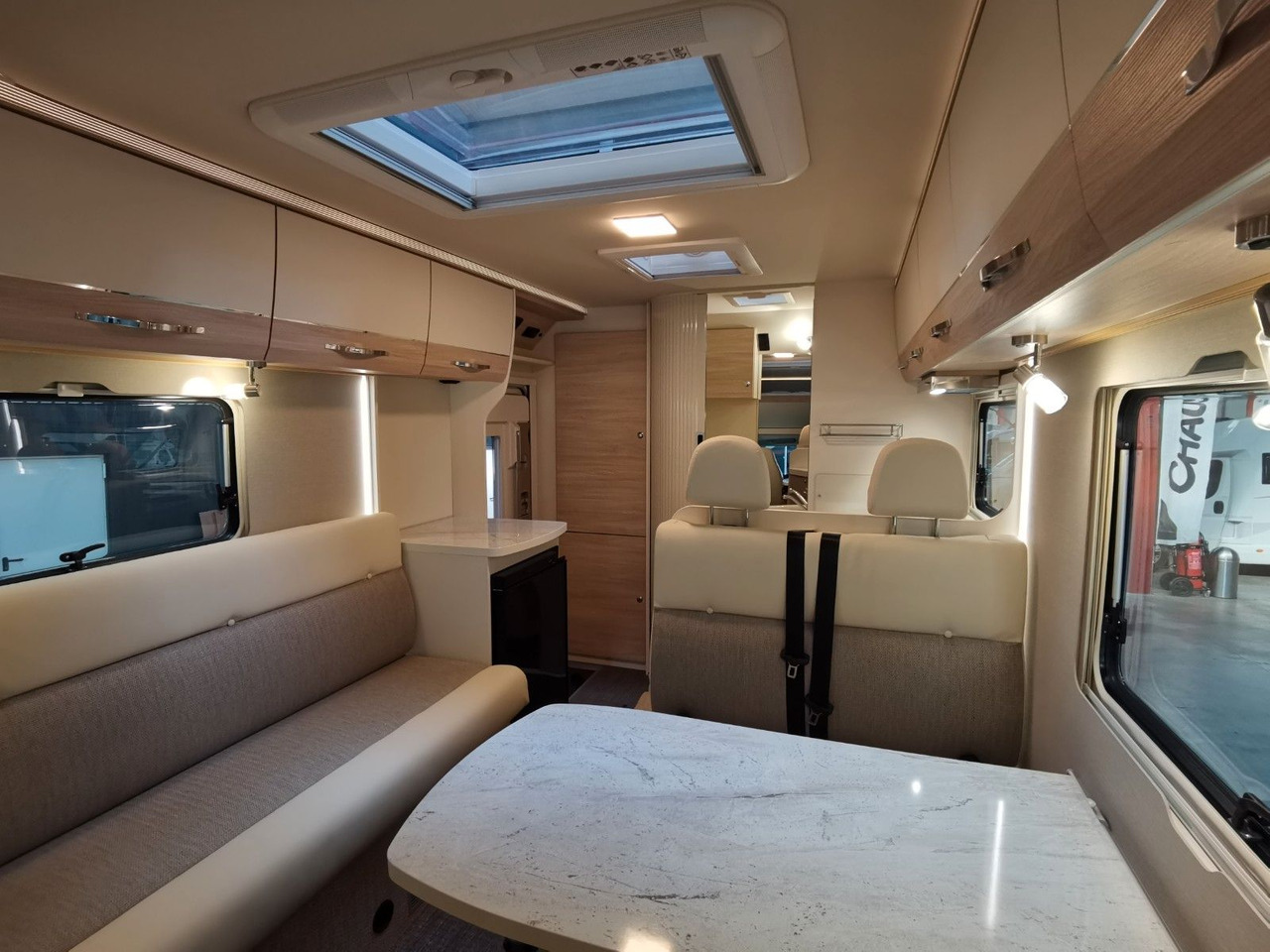 Alcove motorhome Eura Mobil ACTIVA ONE 630 LS / -2025- / 140PS / RAUMWUNDER: picture 14 Alcove motorhome Eura Mobil ACTIVA ONE 630 LS / -2025- / 140PS / RAUMWUNDER: picture 14