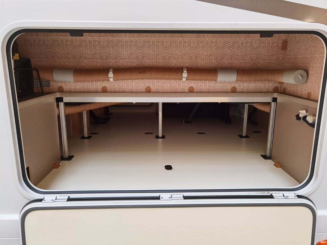 Alcove motorhome Eura Mobil ACTIVA ONE 630 LS / -2025- / 140PS / RAUMWUNDER: picture 12 Alcove motorhome Eura Mobil ACTIVA ONE 630 LS / -2025- / 140PS / RAUMWUNDER: picture 12