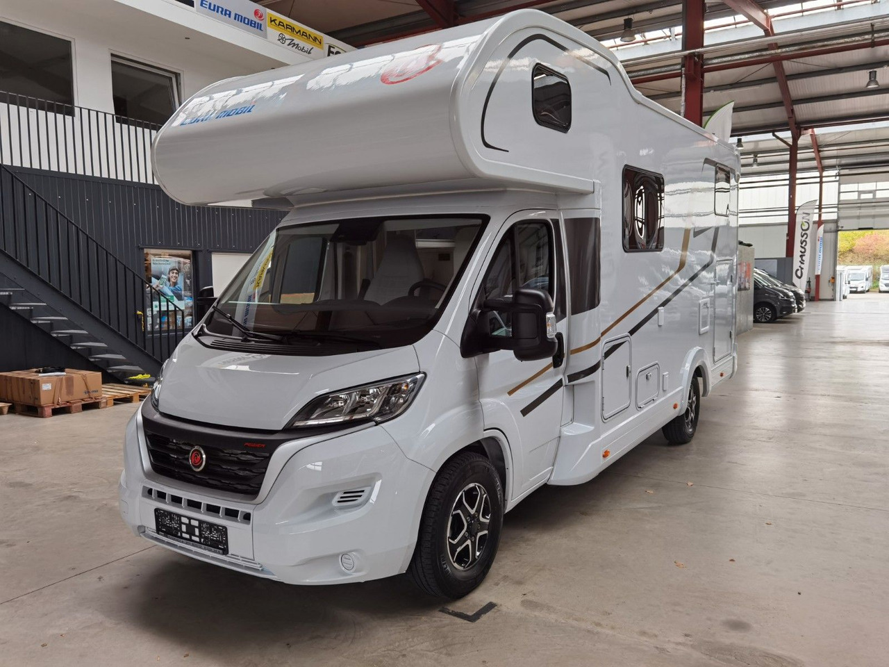 Alcove motorhome Eura Mobil ACTIVA ONE 690 HB / 180PS-40H MAXI/ PANORAMADACH: picture 7