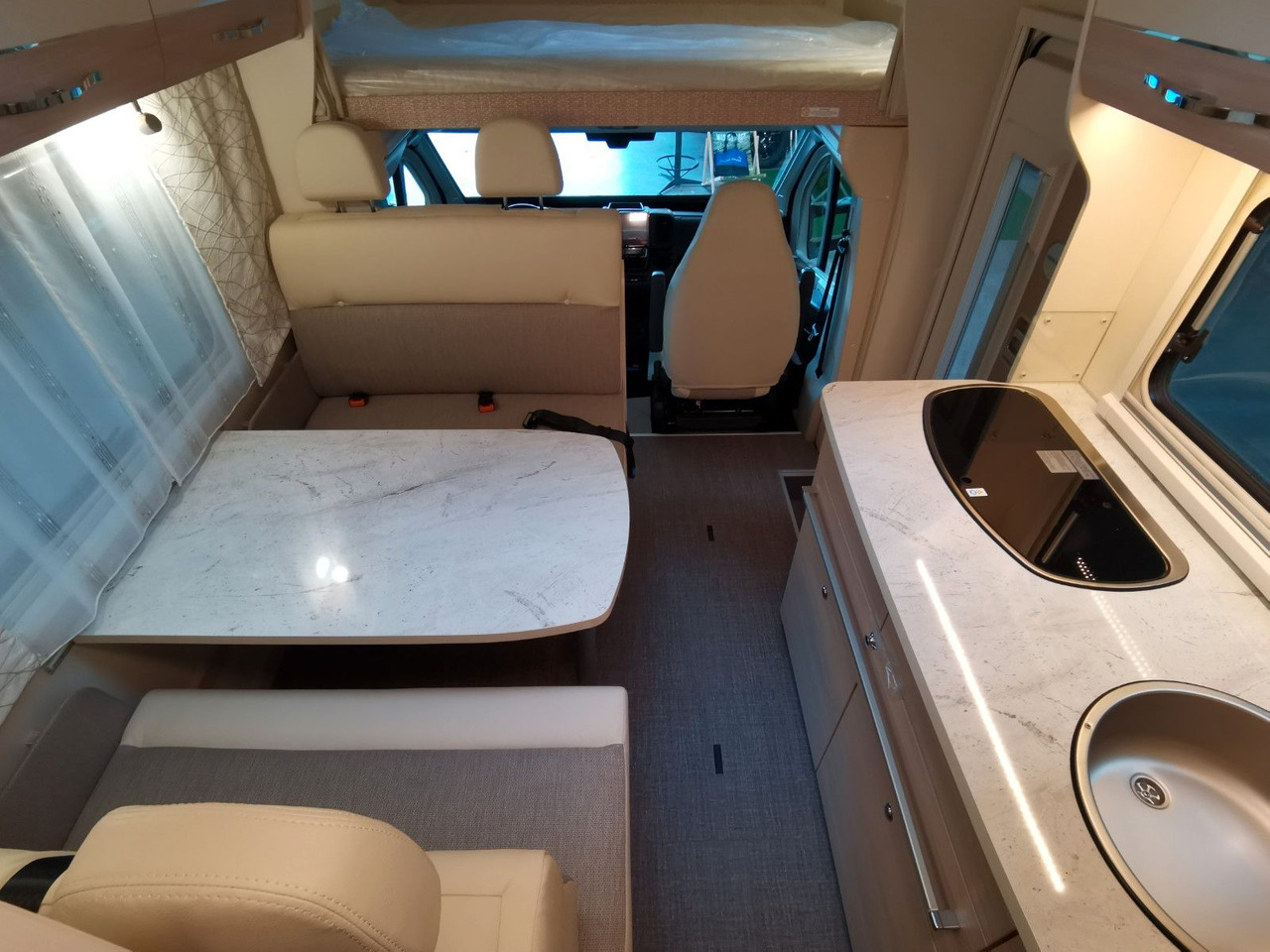 Alcove motorhome Eura Mobil ACTIVA ONE 690 HB / 180PS-9G AUTOMATIK -40H MAXI: picture 13
