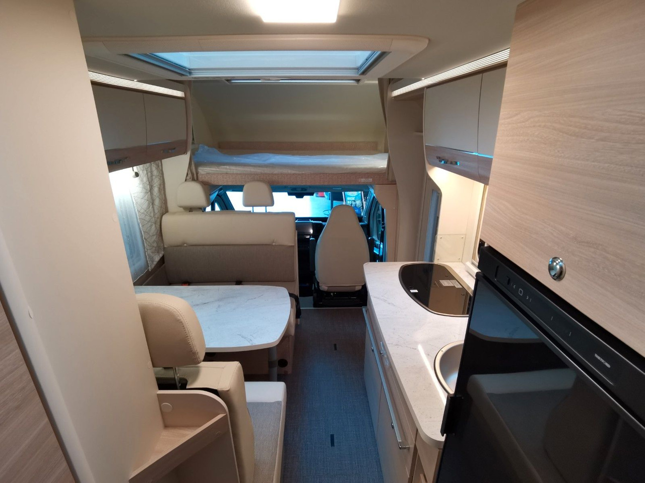 Alcove motorhome Eura Mobil ACTIVA ONE 690 HB / 180PS-9G AUTOMATIK -40H MAXI: picture 19