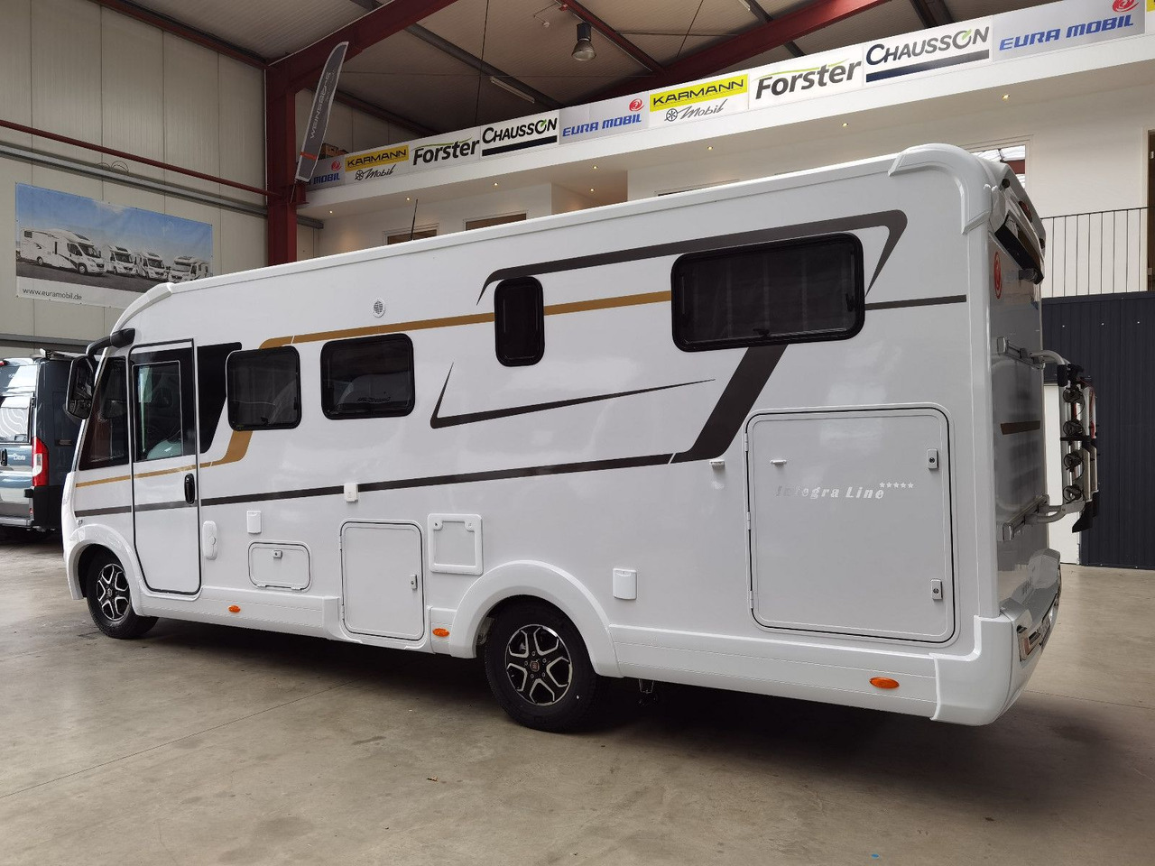 Eura Mobil INTEGRA LINE 720 EF /180PS-9G MAXI/ EINZELBETTEN - Integrated motorhome: picture 5 Eura Mobil INTEGRA LINE 720 EF /180PS-9G MAXI/ EINZELBETTEN - Integrated motorhome: picture 5
