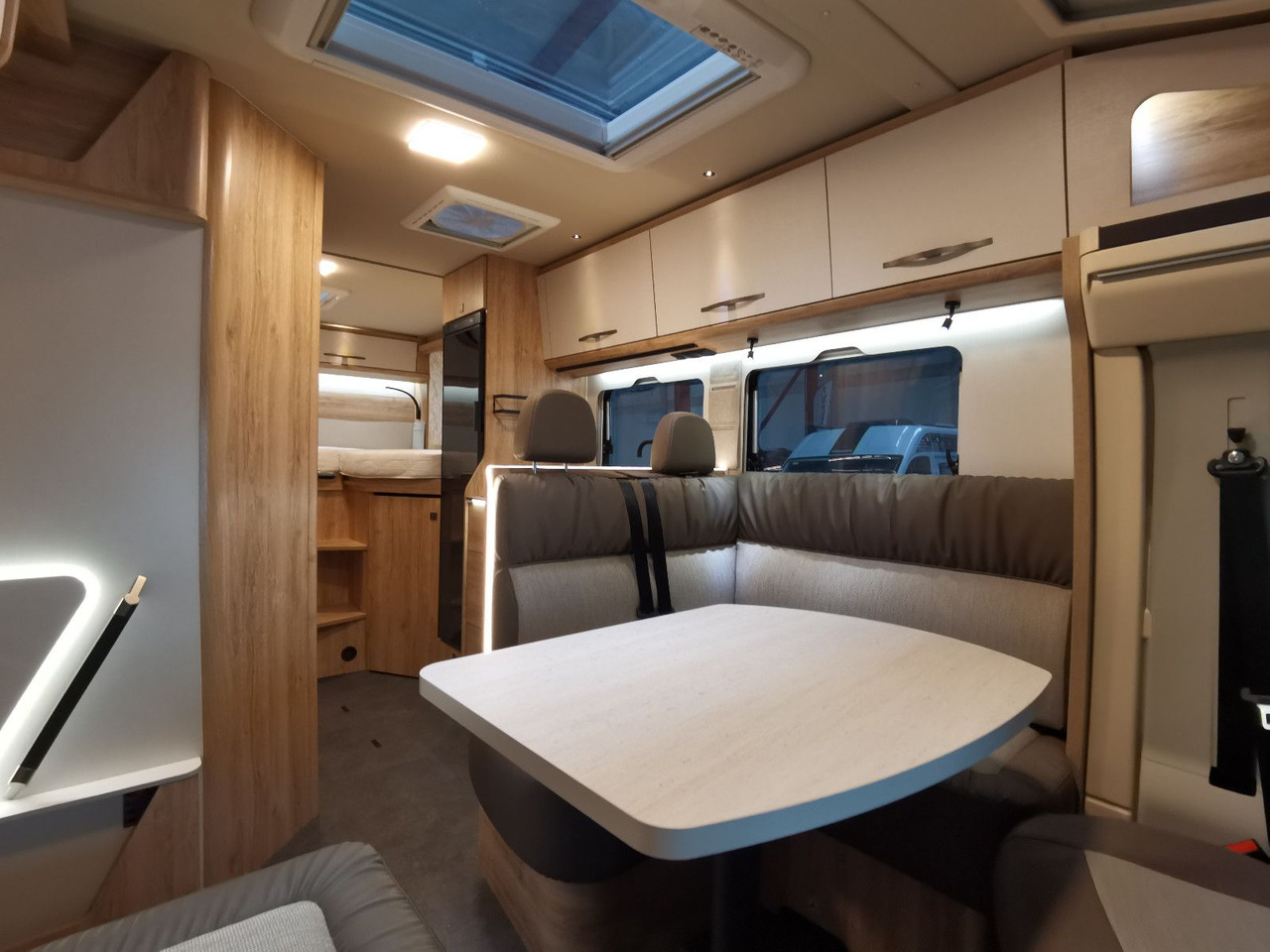 Leasing of  Eura Mobil PROFILA T 695 EB / 140PS/ MONDIAL / EINZELBETTEN Eura Mobil PROFILA T 695 EB / 140PS/ MONDIAL / EINZELBETTEN: picture 13