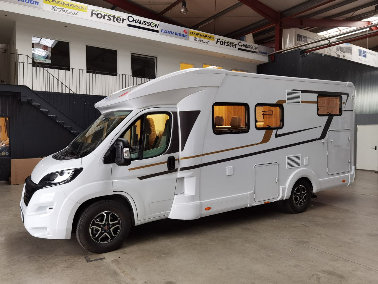 Leasing of  Eura Mobil PROFILA T 695 EB / 140PS/ MONDIAL / EINZELBETTEN Eura Mobil PROFILA T 695 EB / 140PS/ MONDIAL / EINZELBETTEN: picture 6