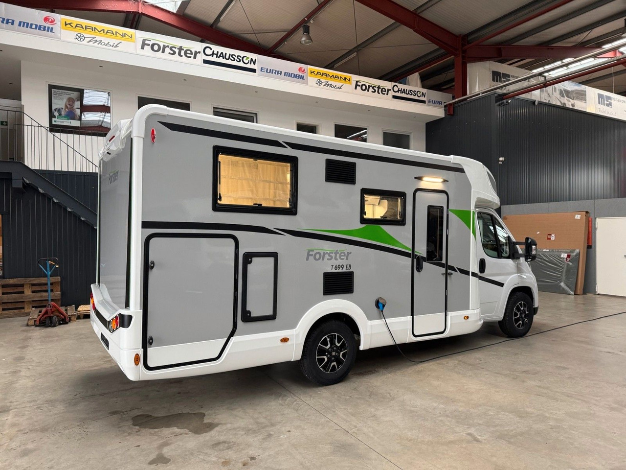 Forster T 699 EB / -2026-/ 140PS/ EINZELBETTEN & HUBBETT - Semi-integrated motorhome: picture 4 Forster T 699 EB / -2026-/ 140PS/ EINZELBETTEN & HUBBETT - Semi-integrated motorhome: picture 4