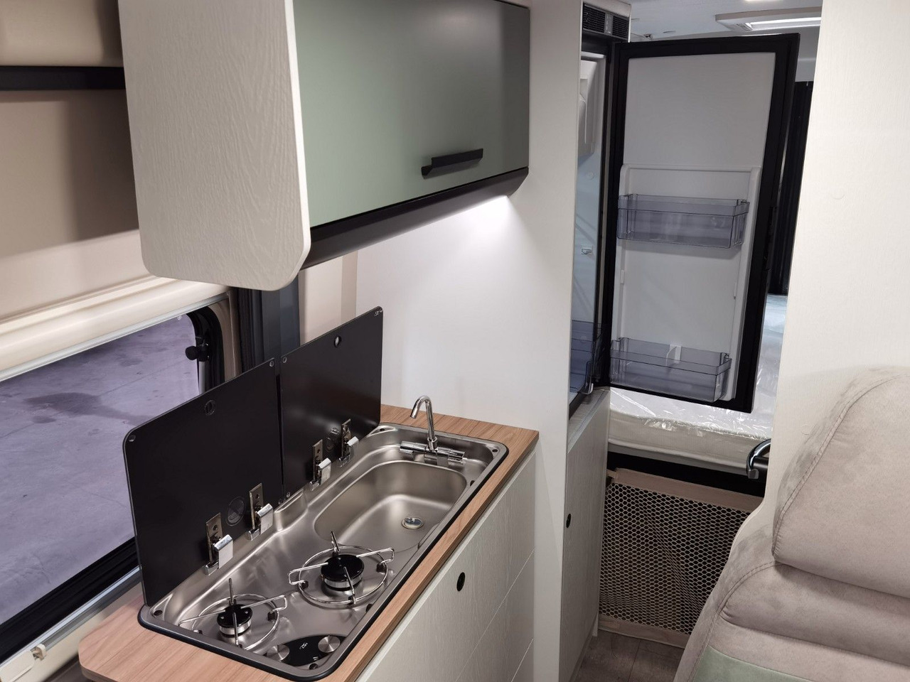 Leasing of  Karmann DAVIS 590 TRENDSTYLE / -2026- / 140PS- AUTOMATIK Karmann DAVIS 590 TRENDSTYLE / -2026- / 140PS- AUTOMATIK: picture 16