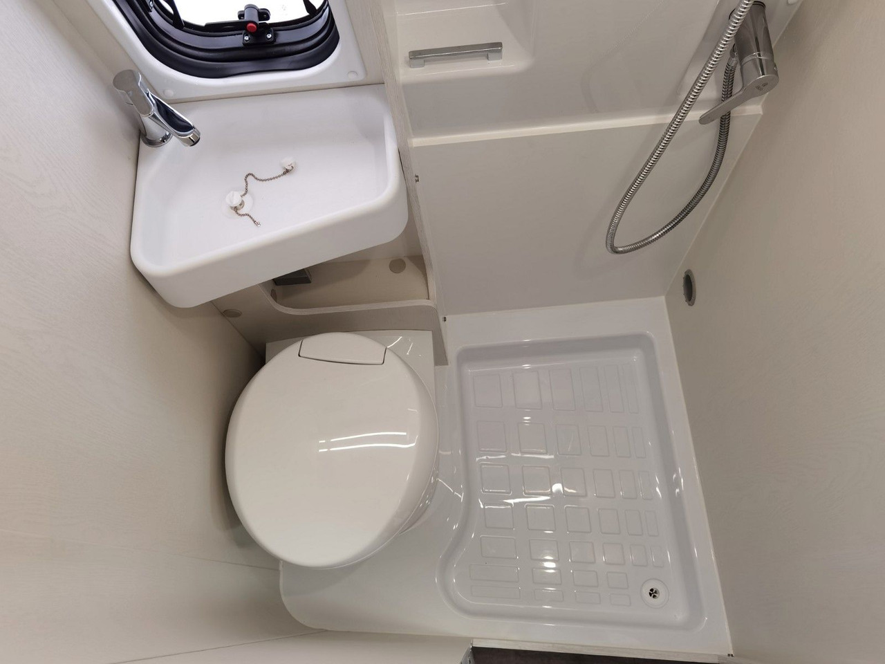 Campervan Karmann DAVIS 590 TRENDSTYLE / -MODELL 2026-/ PLUS-PAKET: picture 20 Campervan Karmann DAVIS 590 TRENDSTYLE / -MODELL 2026-/ PLUS-PAKET: picture 20