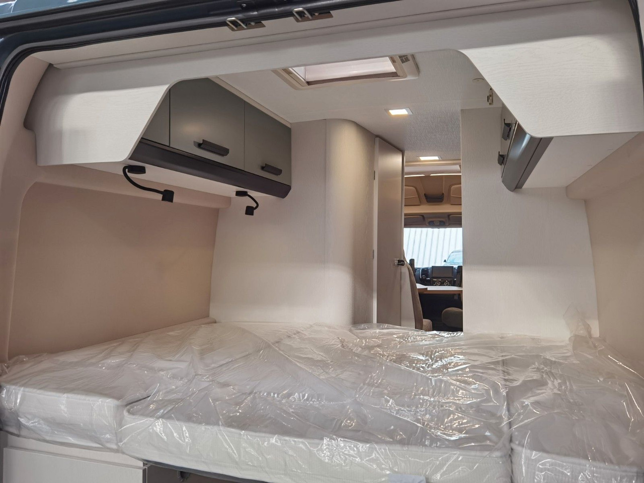 Leasing of Karmann DAVIS 590 TRENDSTYLE / -MODELL 2026-/ PLUS-PAKET Karmann DAVIS 590 TRENDSTYLE / -MODELL 2026-/ PLUS-PAKET: picture 12 Leasing of Karmann DAVIS 590 TRENDSTYLE / -MODELL 2026-/ PLUS-PAKET Karmann DAVIS 590 TRENDSTYLE / -MODELL 2026-/ PLUS-PAKET: picture 12