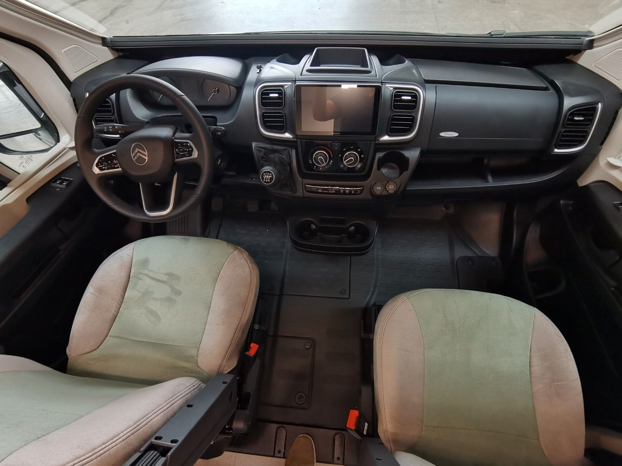 Leasing of Karmann DAVIS 590 TRENDSTYLE / -MODELL 2026-/ PLUS-PAKET Karmann DAVIS 590 TRENDSTYLE / -MODELL 2026-/ PLUS-PAKET: picture 13 Leasing of Karmann DAVIS 590 TRENDSTYLE / -MODELL 2026-/ PLUS-PAKET Karmann DAVIS 590 TRENDSTYLE / -MODELL 2026-/ PLUS-PAKET: picture 13