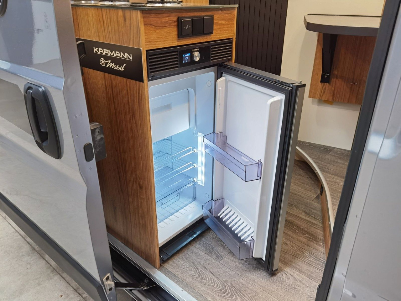 Campervan Karmann DEXTER 600 /- 2026-/ EINZELBETTEN & BAR VERSION: picture 16