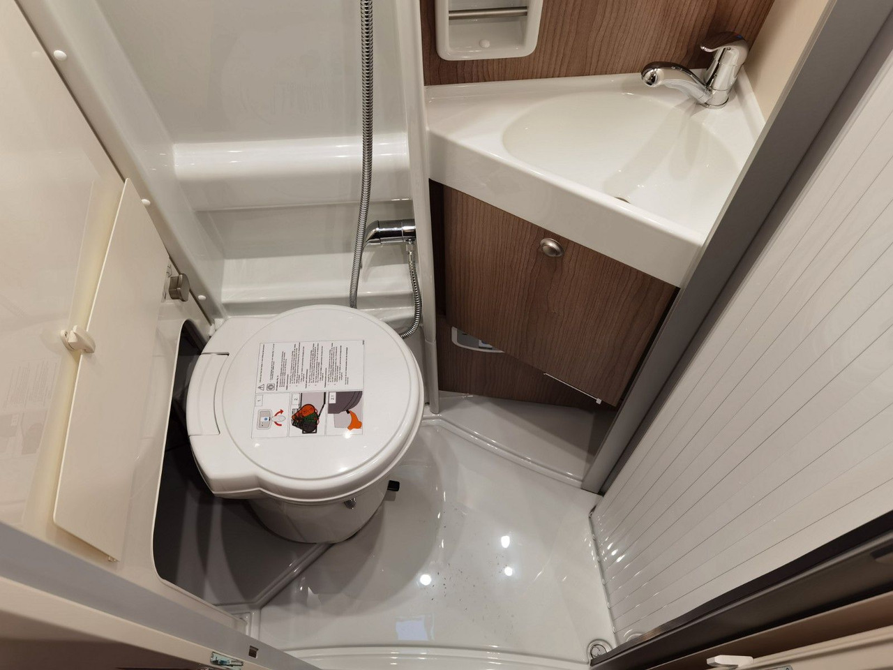 Campervan Malibu VAN COMFORT GT - 640 LE / NAVIGATION & KEYLESS: picture 20