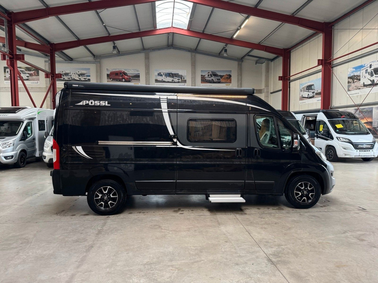 Pössl 2WIN R PLUS / 165PS / 1.HAND / AHK / NAVI / ALU. - Campervan: picture 5 Pössl 2WIN R PLUS / 165PS / 1.HAND / AHK / NAVI / ALU. - Campervan: picture 5