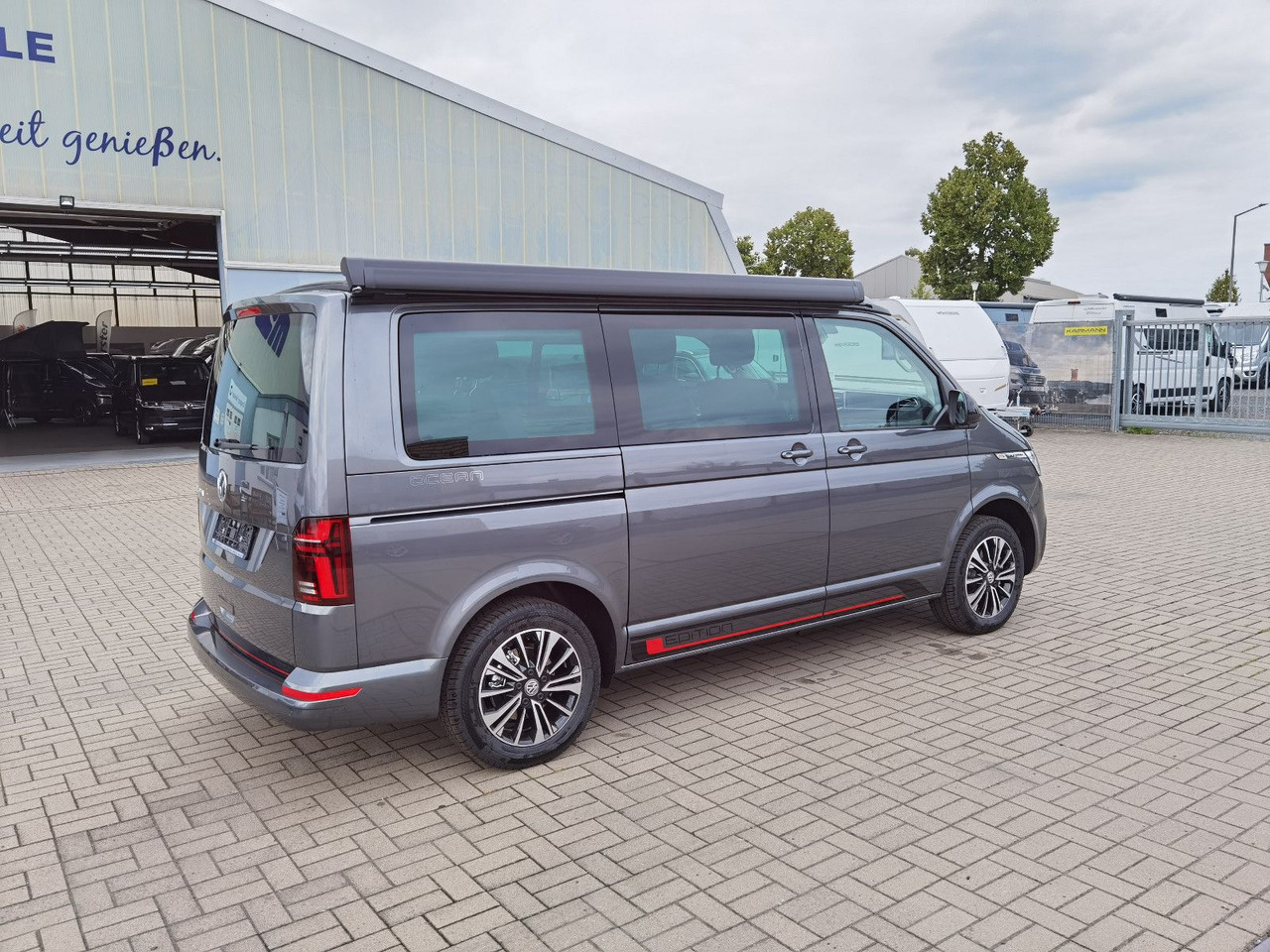 Volkswagen T6.1 CALIFORNIA OCEAN EDITION / DSG / NAVI / ACC - Campervan: picture 4 Volkswagen T6.1 CALIFORNIA OCEAN EDITION / DSG / NAVI / ACC - Campervan: picture 4